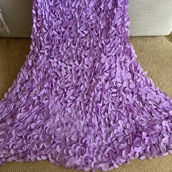 Gorgeous Theia Purple Gown in size 10 - Picture 4 of 6